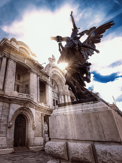 listing-details-carousel